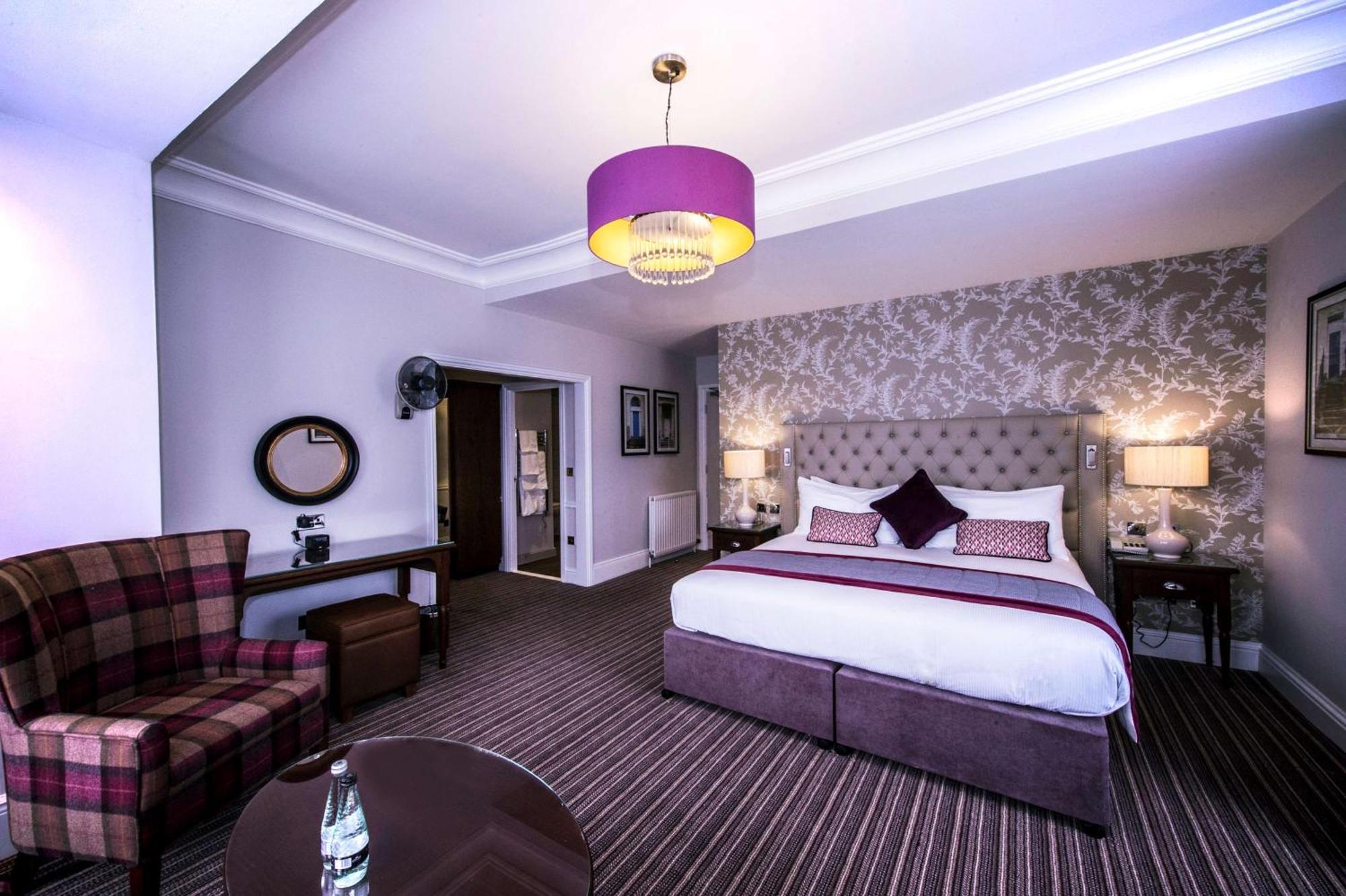 Doubletree By Hilton Cheltenham-Cotswolds Εξωτερικό φωτογραφία