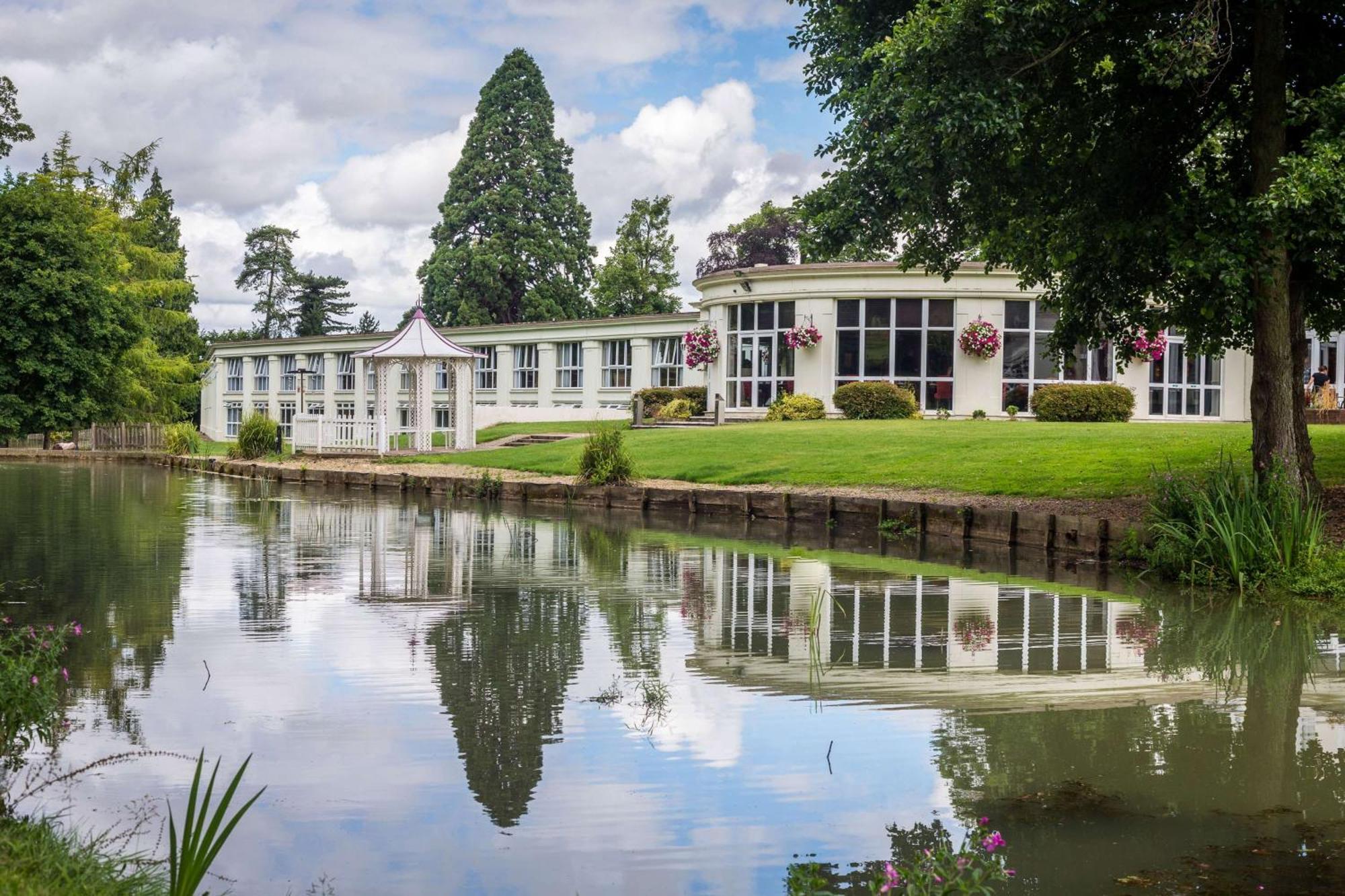 Doubletree By Hilton Cheltenham-Cotswolds Εξωτερικό φωτογραφία