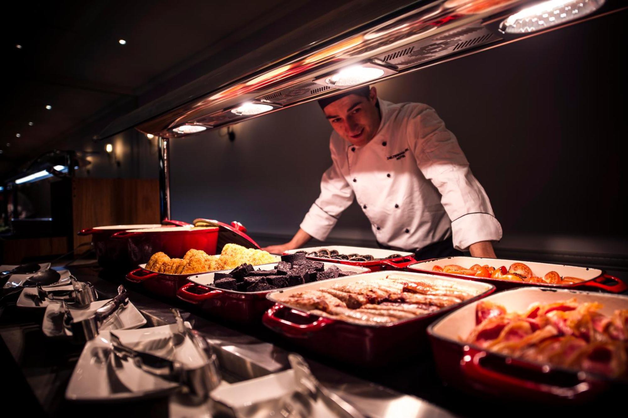 Doubletree By Hilton Cheltenham-Cotswolds Εξωτερικό φωτογραφία