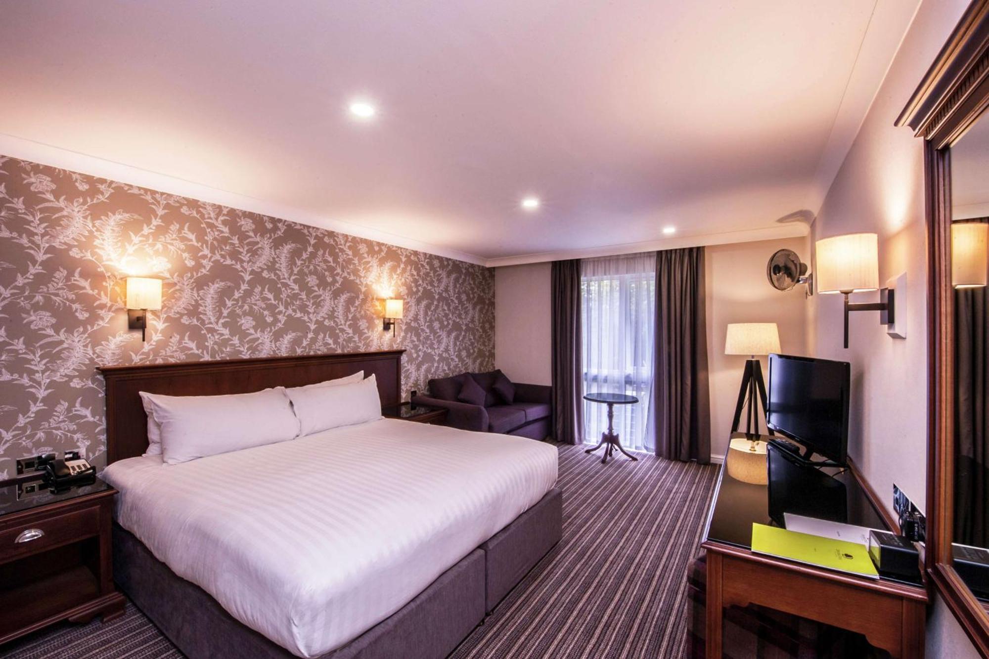 Doubletree By Hilton Cheltenham-Cotswolds Εξωτερικό φωτογραφία