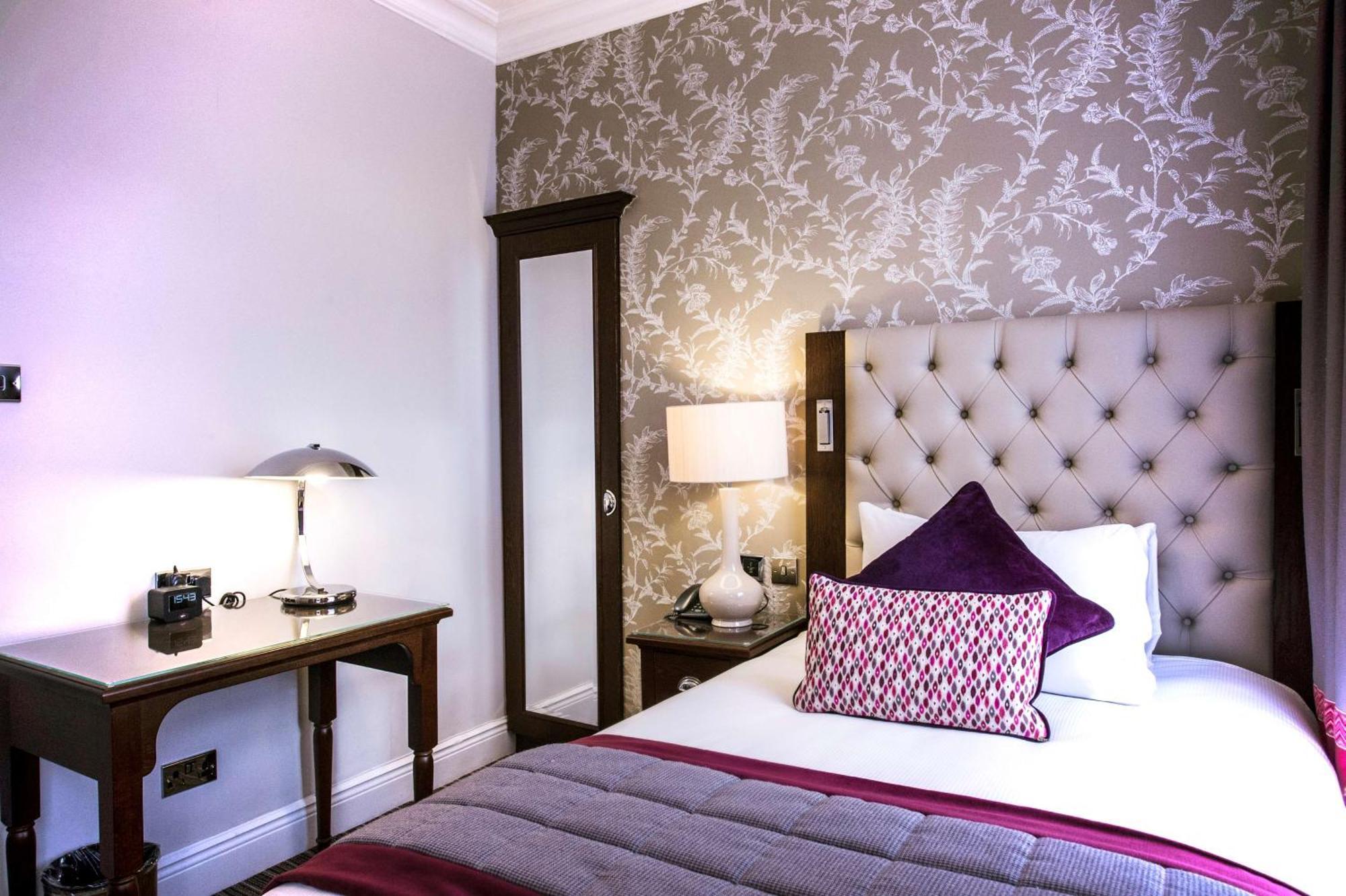 Doubletree By Hilton Cheltenham-Cotswolds Εξωτερικό φωτογραφία