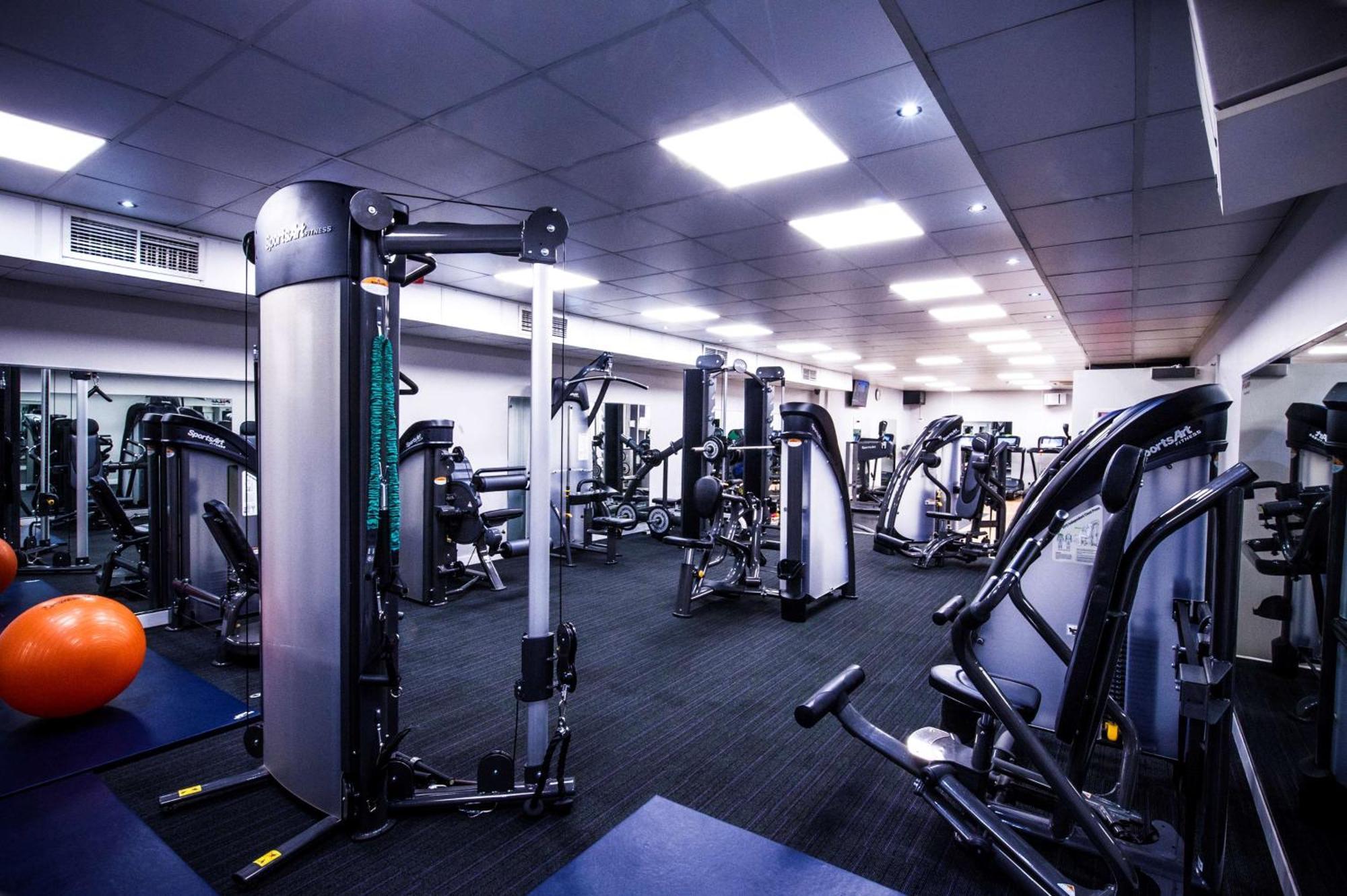 Doubletree By Hilton Cheltenham-Cotswolds Εξωτερικό φωτογραφία
